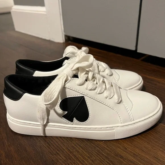 kate spade スニーカー ホワイト/ブラック Sneakers | Kate Spade New York